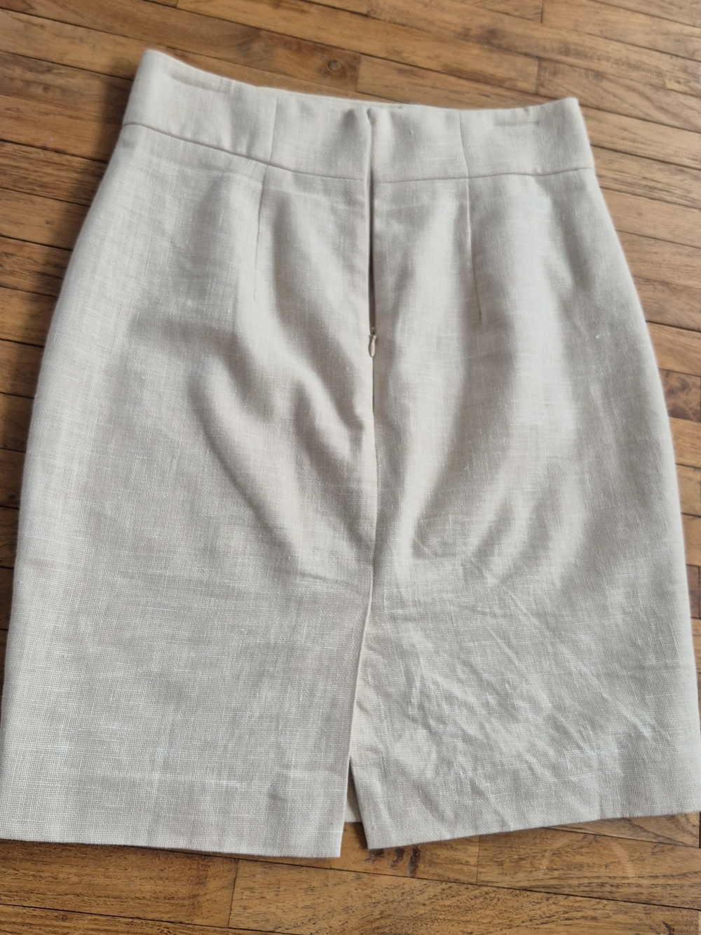 size 2 Ann Taylor Cream linen Pencil Skirt Waist: 27-28" - Picture 3 of 7